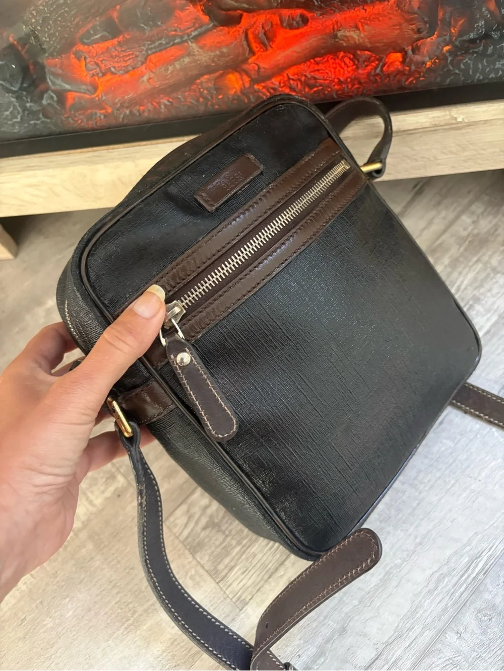 Authentic GUCci vintage brown black crossbody bag purse tote handbag
